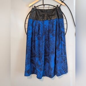Vintage Women's Silk And Pleather Skirt Size 10
